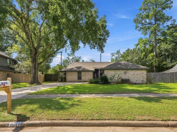 15415 Lago Villa Dr, Tomball, TX 77377