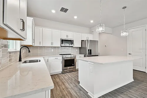 13144 Peachleaf Ave Photo 1