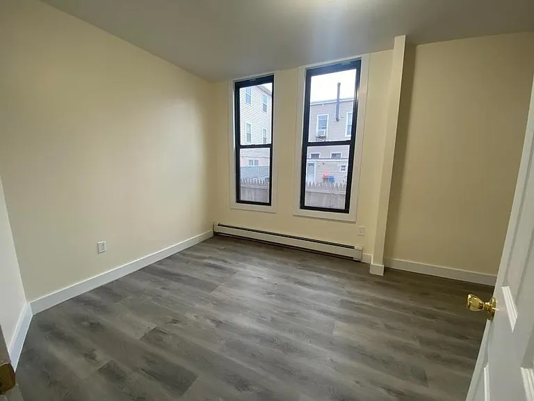 84 Irving St #1 — Photo 8
