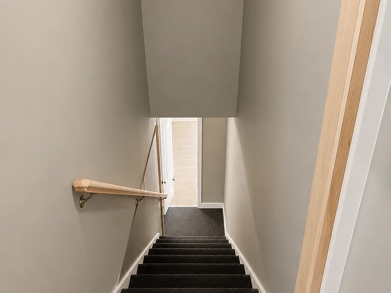 1655 Clover Ln — Photo 18