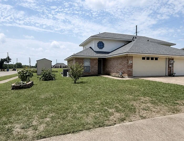 316 California Dr — Photo 1