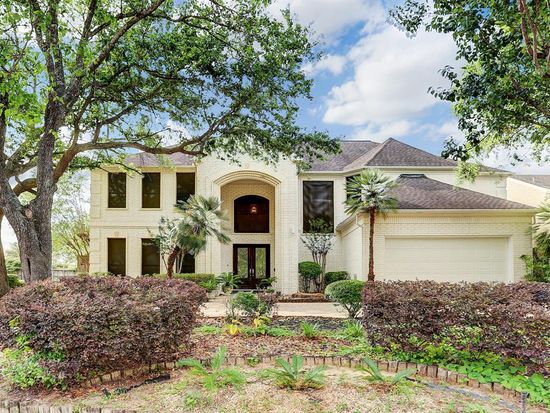 8110 Fondren Lake Dr, Houston, TX 77071 | Zillow