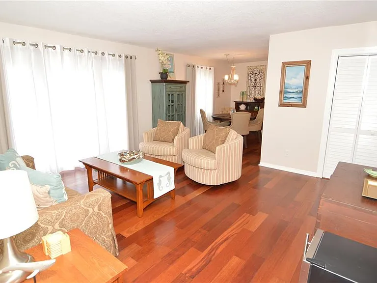 213 Seahorse Dr SE #B — Photo 17
