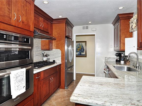 4th image of 5681 Cerulean Ave