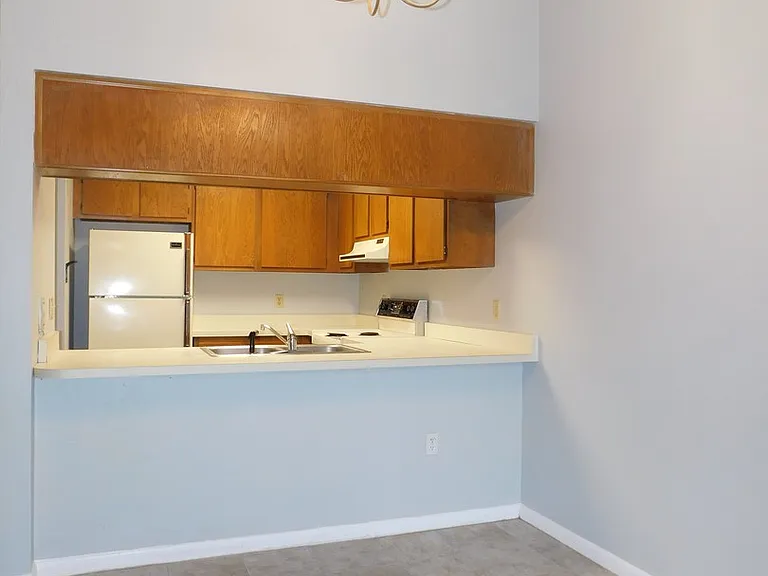 4385 SW 20th Ln — Photo 7