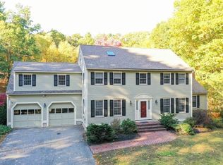 19 Sassafras Rd, Westford, MA 01886