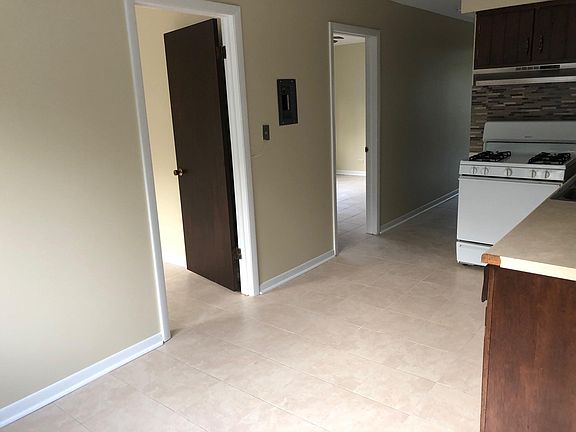 4th image of 340 N Oakwood Ave APT 1N