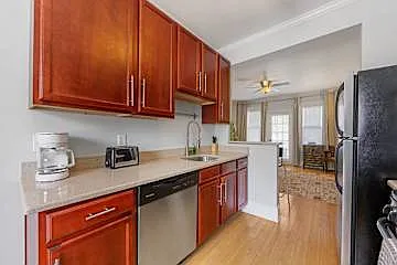 2101 Kirkwood Ave — Photo 26