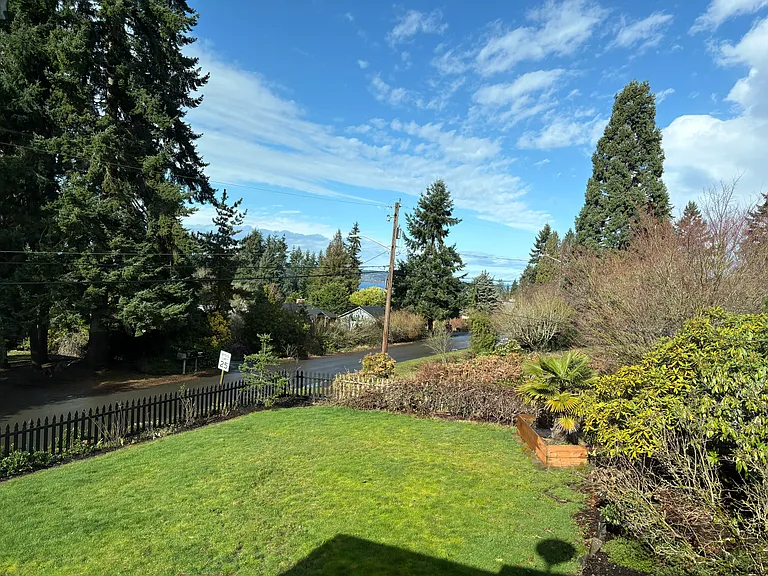 30150 10th Ave SW — Photo 2