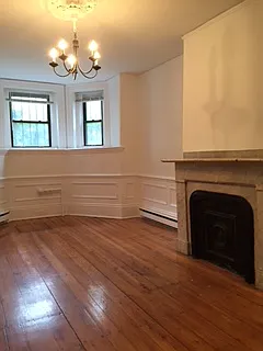 Cozy 1BR Apartment in Roxbury | Highland St | $2500 | Available 9/1/2026 — Photo 2