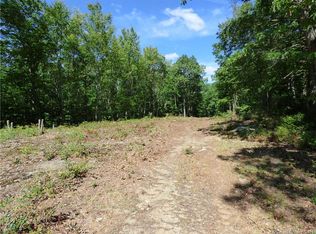 98 Limekiln Rd #100, Redding, CT 06896