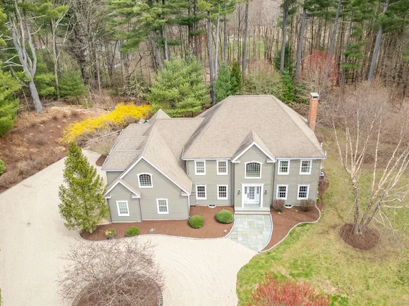 17 Transylvania Road, Woodbury, CT 06798