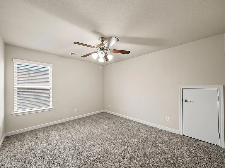19119 Arcadia Cove Ct — Photo 20