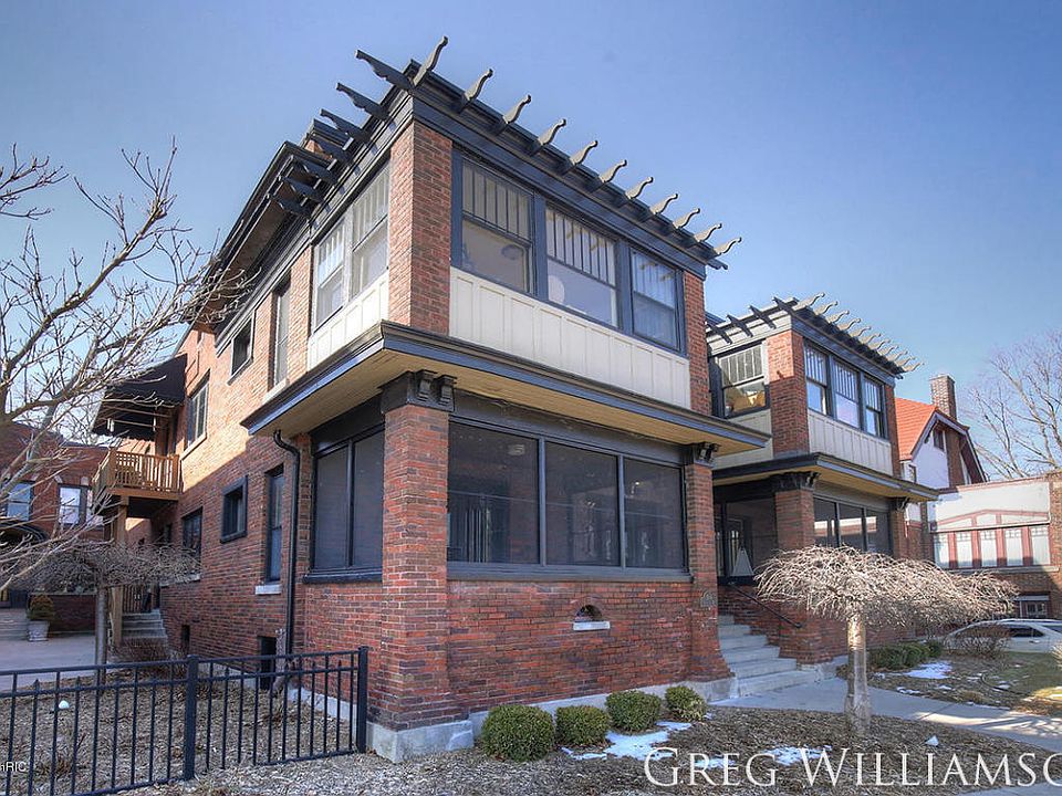 1st image of 508 Lyon St NE #9