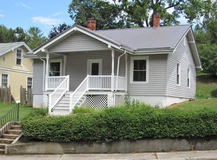 415 S Washington Ave, Pulaski, VA 24301