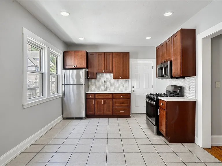 32 Millet St #2 — Photo 2
