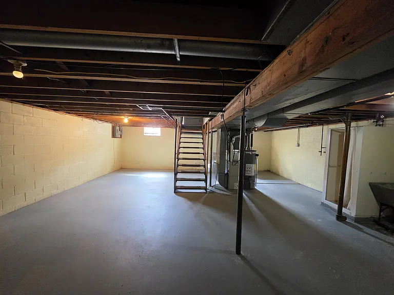 235 Kennedy St #235 — Photo 7