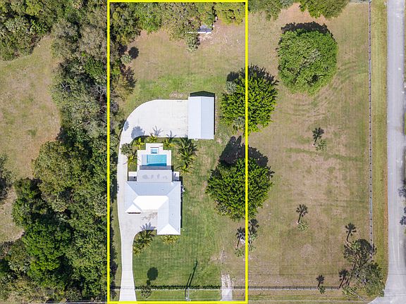 2nd image of 4795 Lillian Avenue