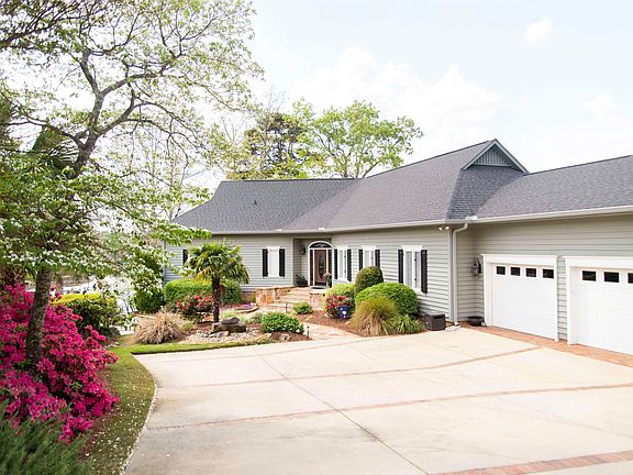 2nd image of 280 Mooring Ln
