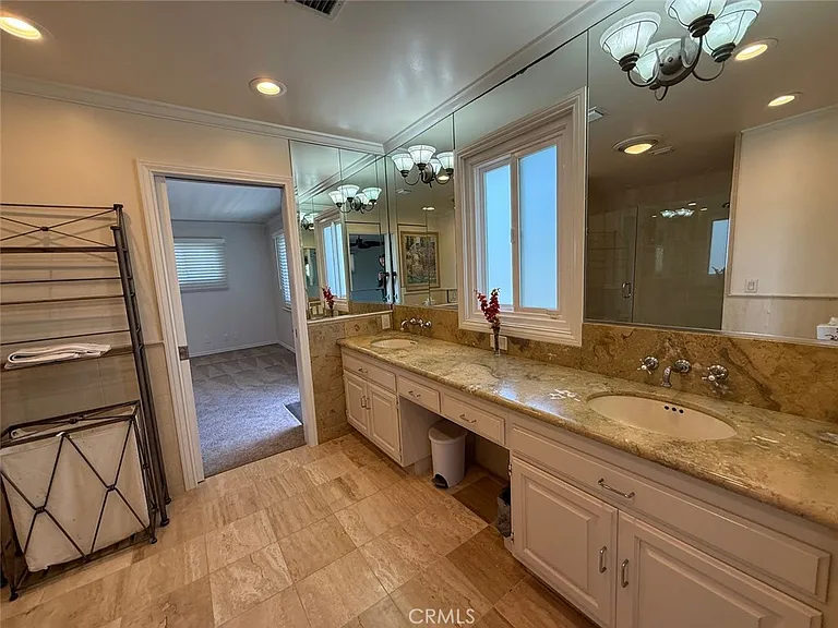 5290 E El Roble St #1/2 — Photo 18