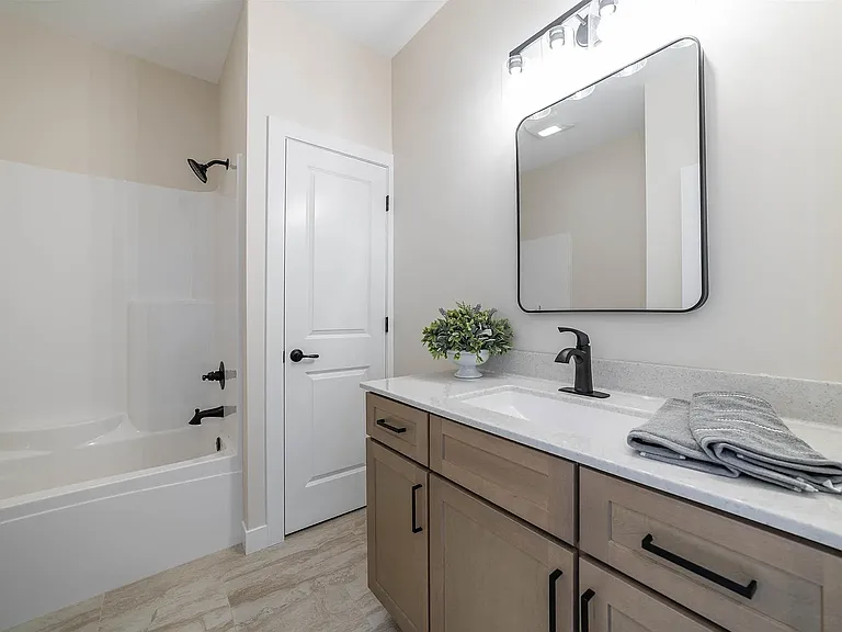 5039 Chestnut St #A — Photo 22