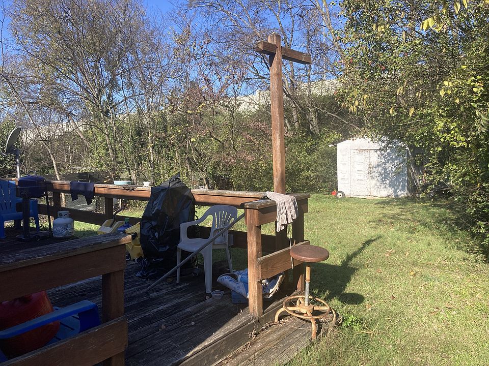 2nd image of 1918 Dabbs Ave