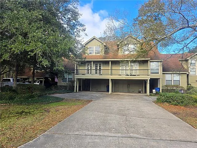78 Chamale Cv — Photo 1