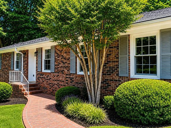 3rd image of 356 Harrell Dr