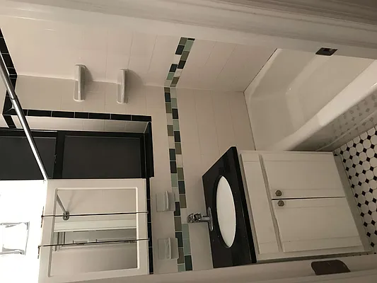 Rented by Owner | media 9