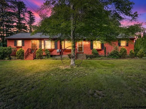 14 Concord Rd, Westford, MA 01886