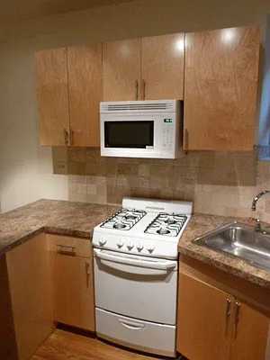 Rented by Chartwell Manhattan Realty | media 23