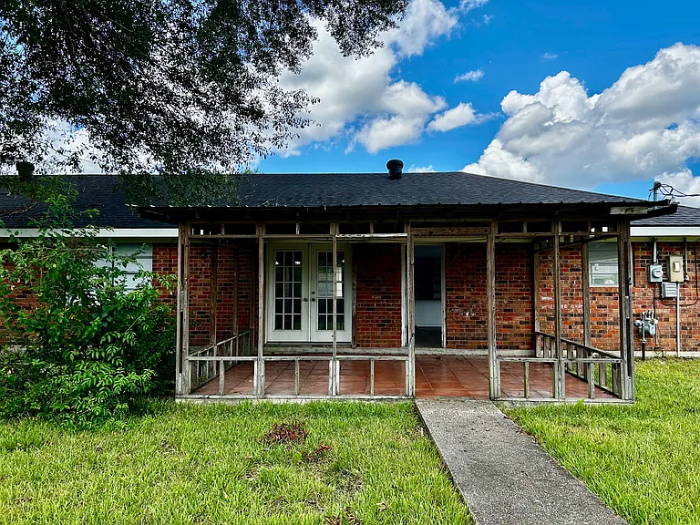 1412 Rose St — Photo 3