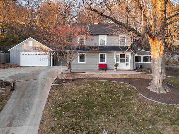2nd image of 204 Greenwood Ave