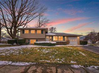 149 Centerwood Dr, Rochester, NY 14616