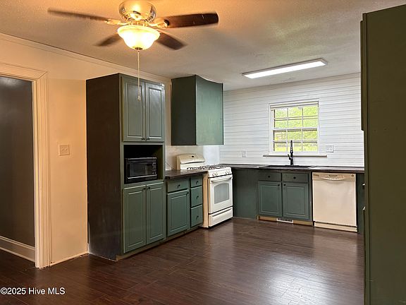 3rd image of 303 Ansley Street