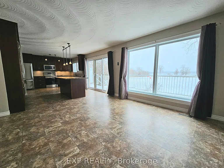 210 Main St — Photo 6