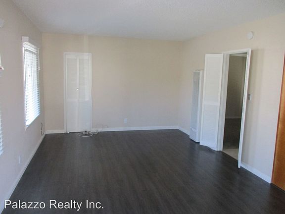 3rd image of 5904 E Ocean Blvd