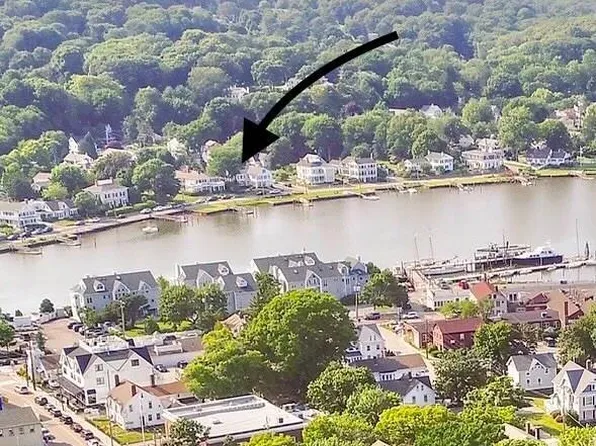 19 Clift Street, Groton, CT 06355