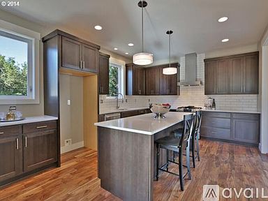 1651 SE Lambert St, Portland, OR 97202 | Zillow