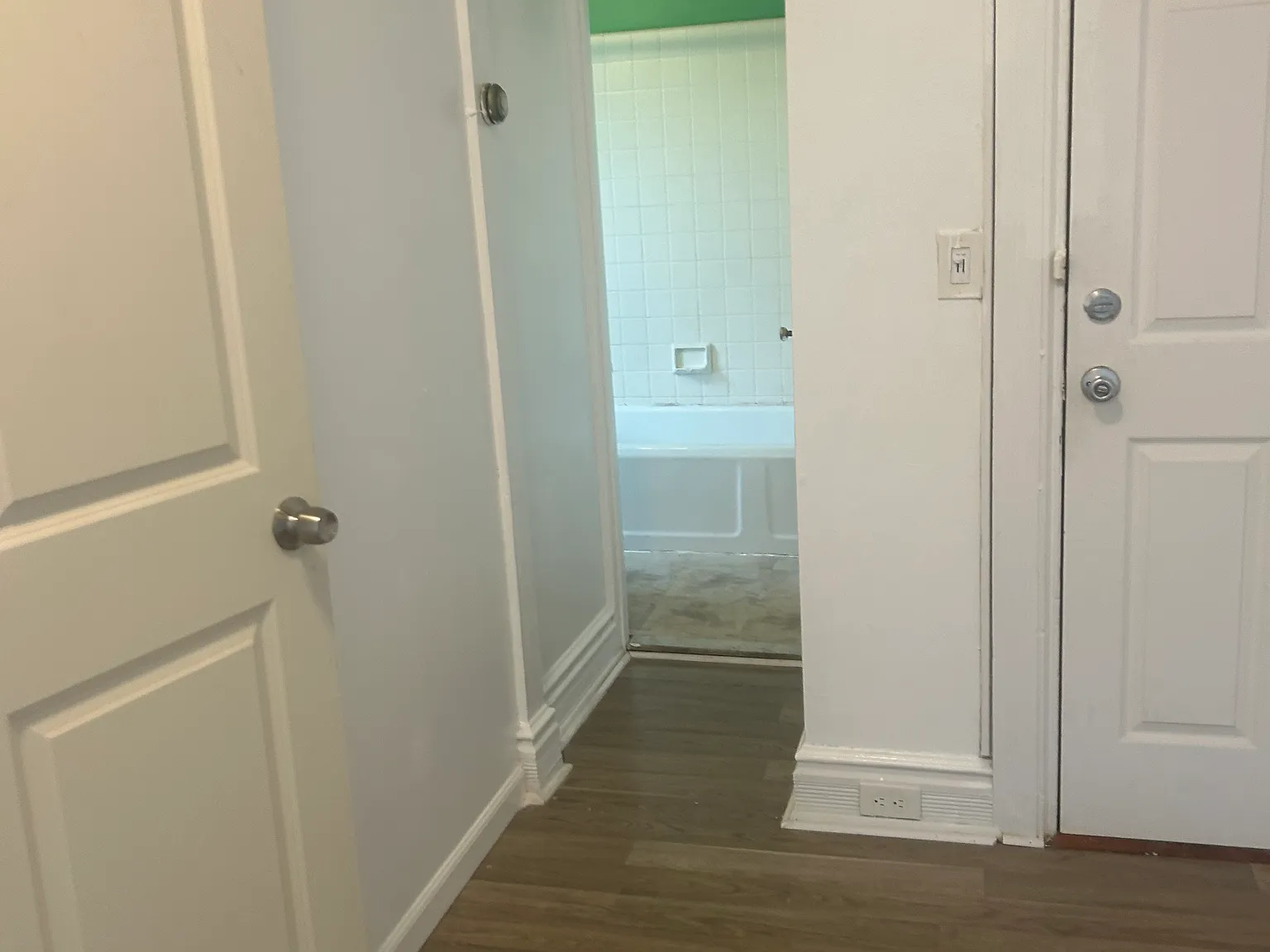 1 bed, 450 sqft, $1,000 — Photo 2