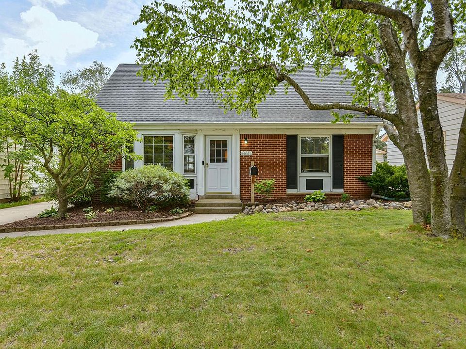 1st image of 8611 West Glendale AVENUE