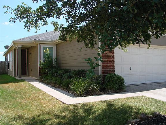 2nd image of 26111 Flinton Dr