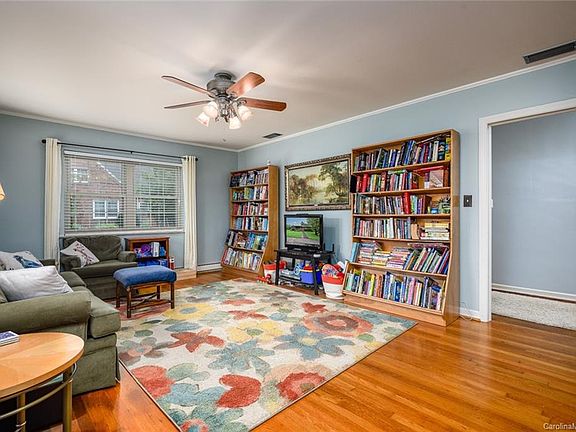 3rd image of 113 Forest Hill St