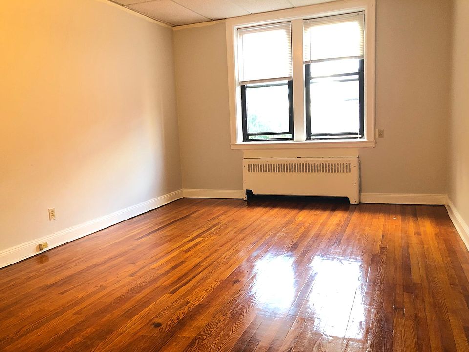 2nd image of 1 Britton St #3E