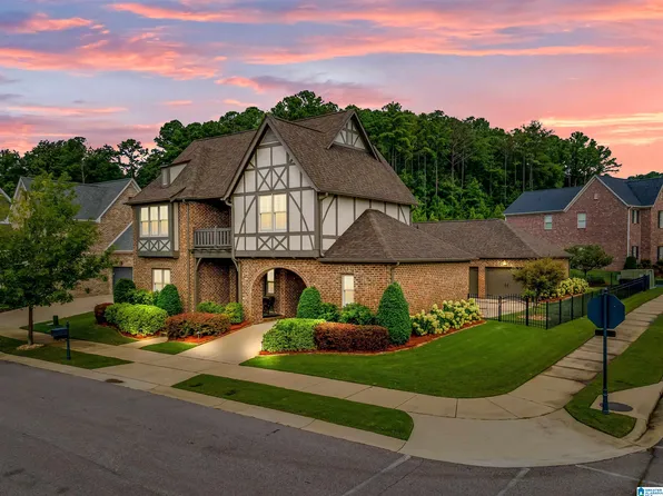 2702 Montauk Rd, Hoover, AL 35226