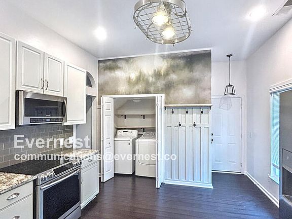 2nd image of 160 Foxtail Dr