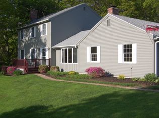 2 Harbor Hill Rd, York, ME 03909