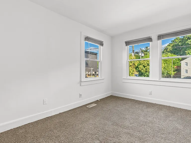 1006 Carlton Ave — Photo 25