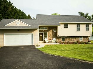55 Rosehill Dr, Christiansburg, VA 24073