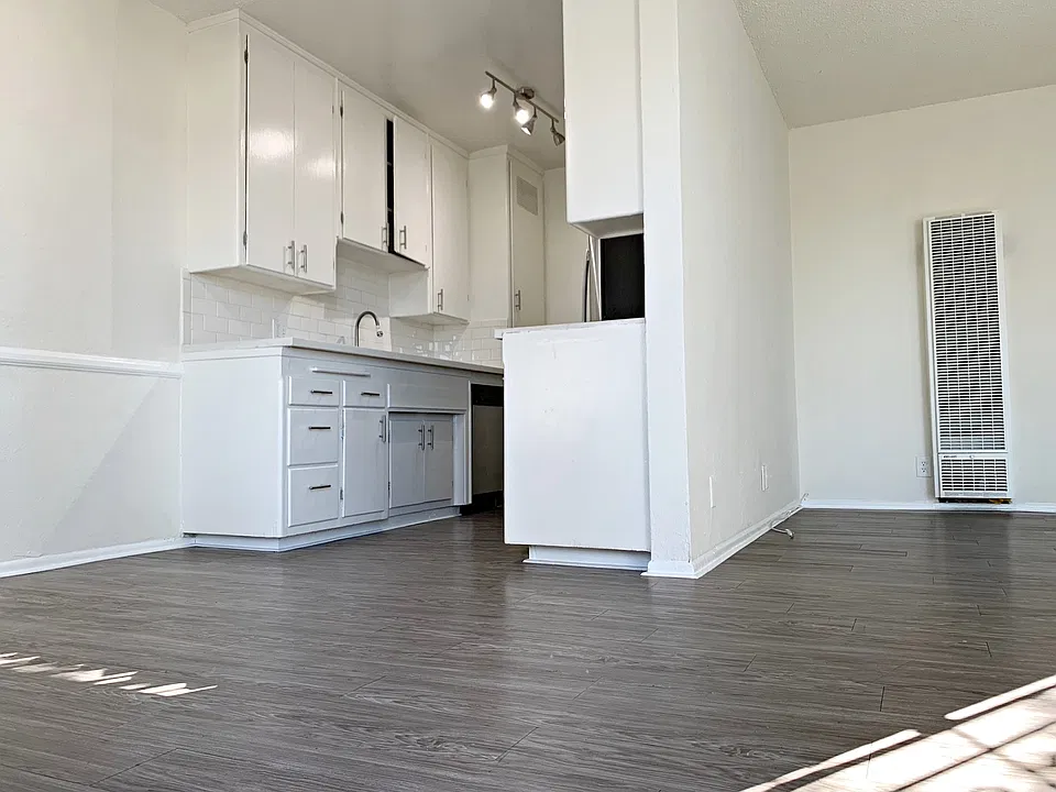 4847 W Slauson Ave #2